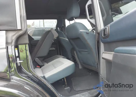 2023 Ford Bronco Outer Banks z USA, uszkodzony, nr VIN 1FMDE5BHXPLA83735